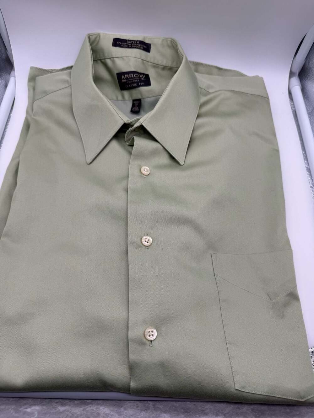 Arrow USA 1851 Men's Sateen Wrinkle Free Classic Fit Dress Shirt, Sage Green
